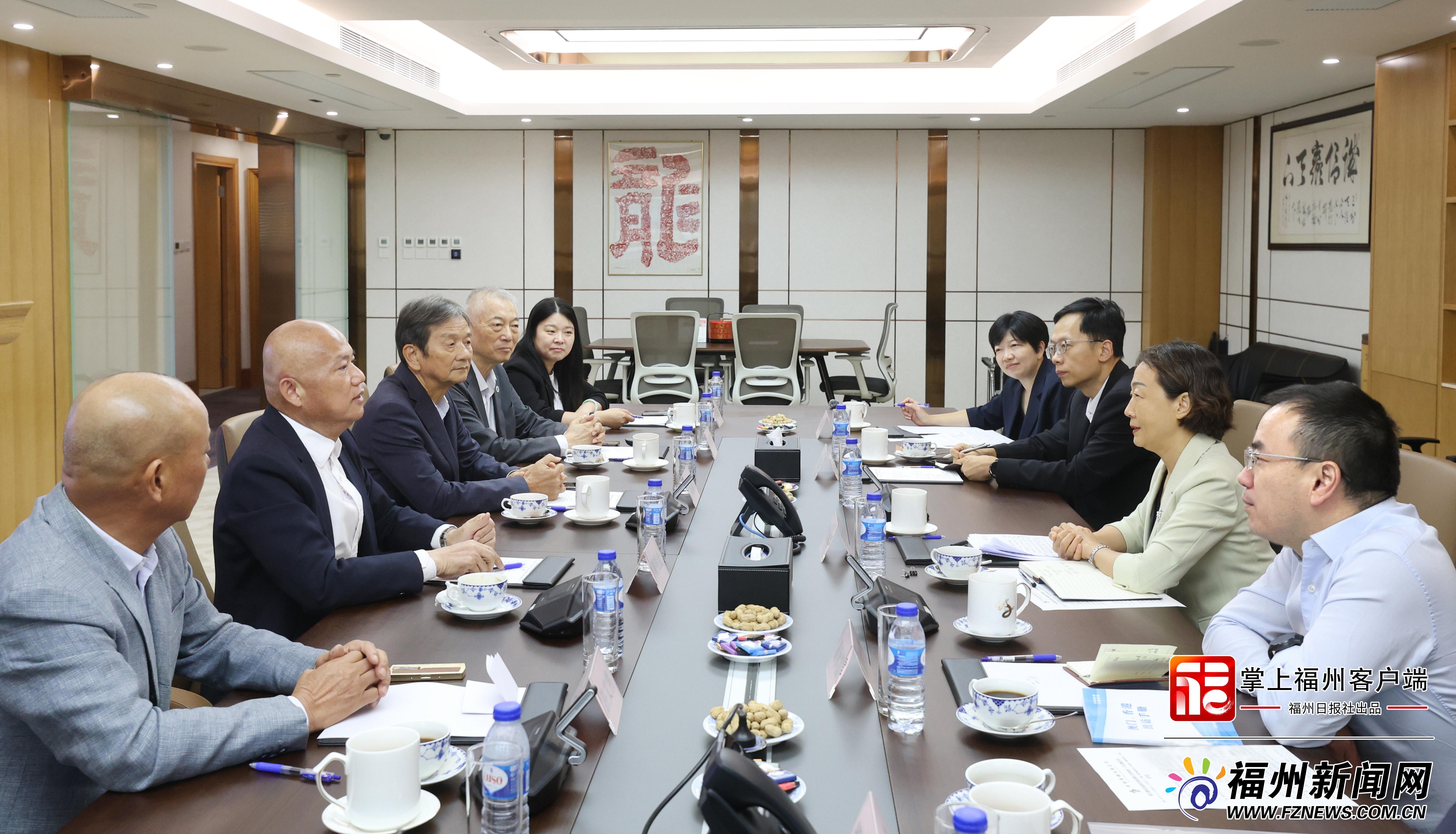 郭宁宁率澳门线上博彩官网代表团访问澳门