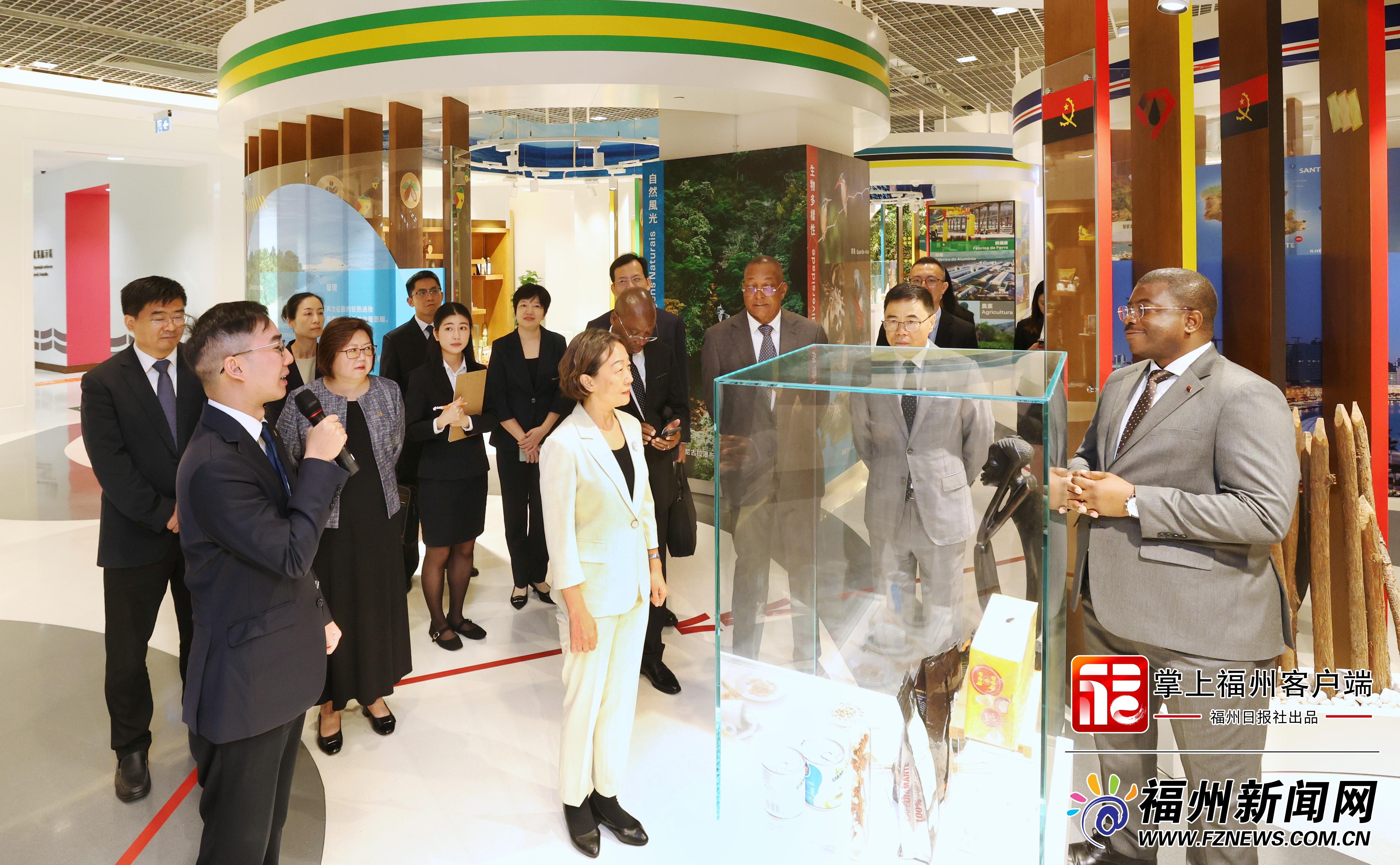 郭宁宁率澳门线上博彩官网代表团访问澳门